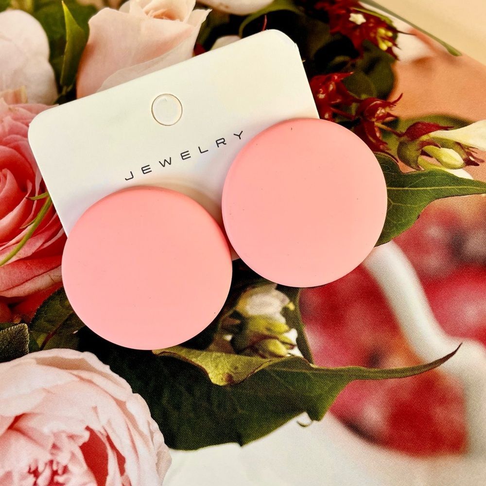 Creamy Pink Round Button Style Disk Earring, Retro 50s 60s 80s 90s